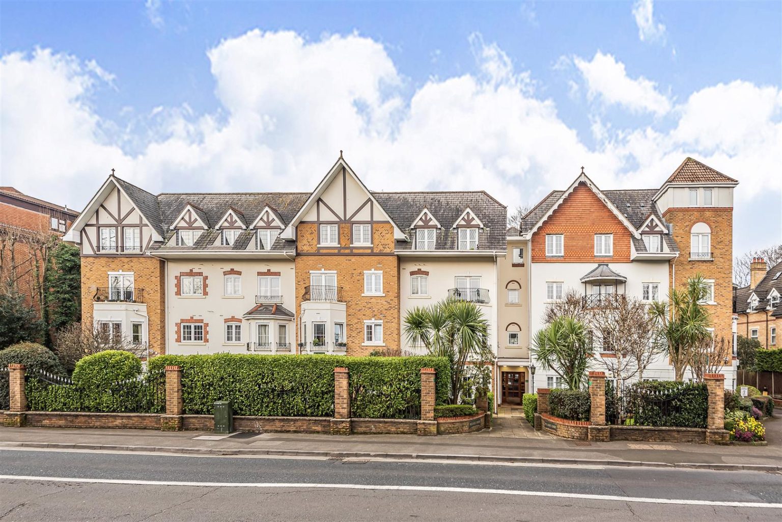 *Unexpectedly Reavailable* Pegasus Court, Bournemouth Churchill Sales