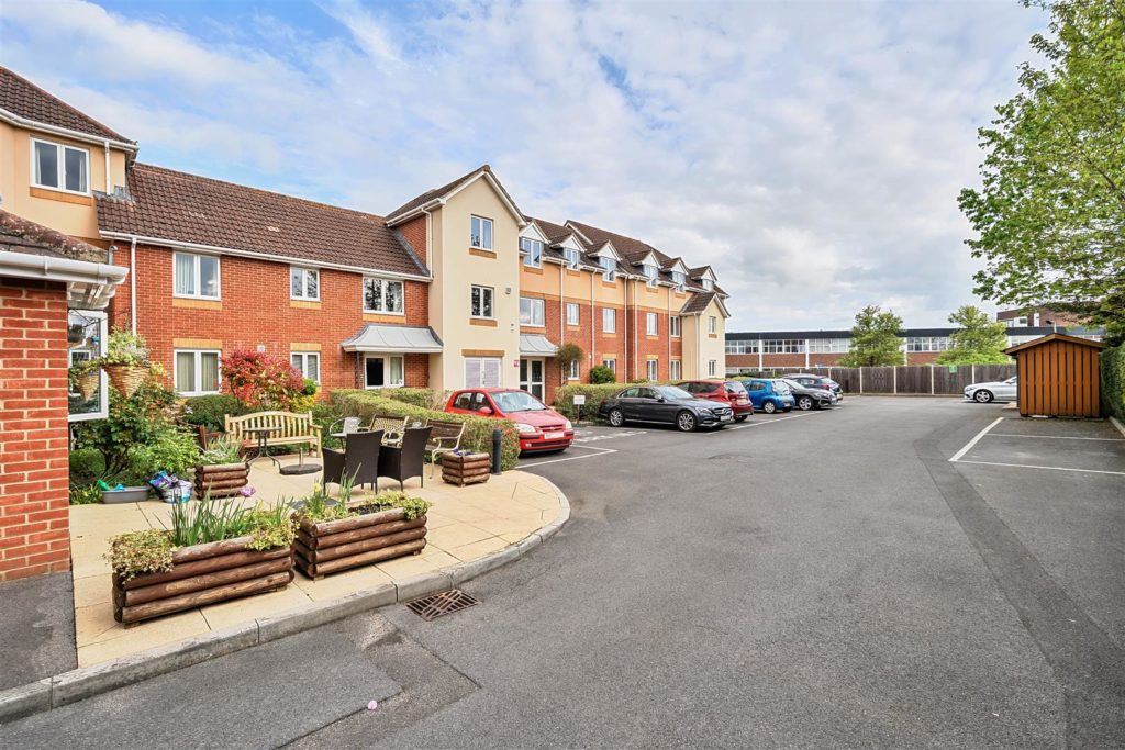 Fern Hill Lodge, Farnborough