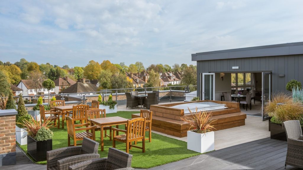 Heath Lodge, Pinner