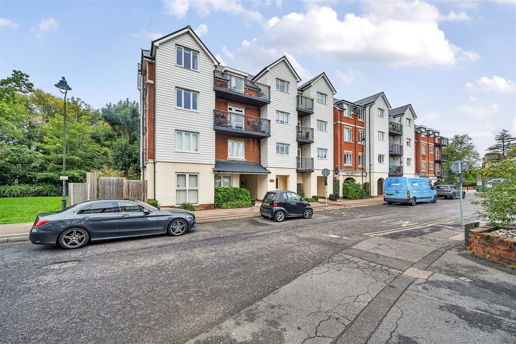 Waterside Lodge, Tonbridge