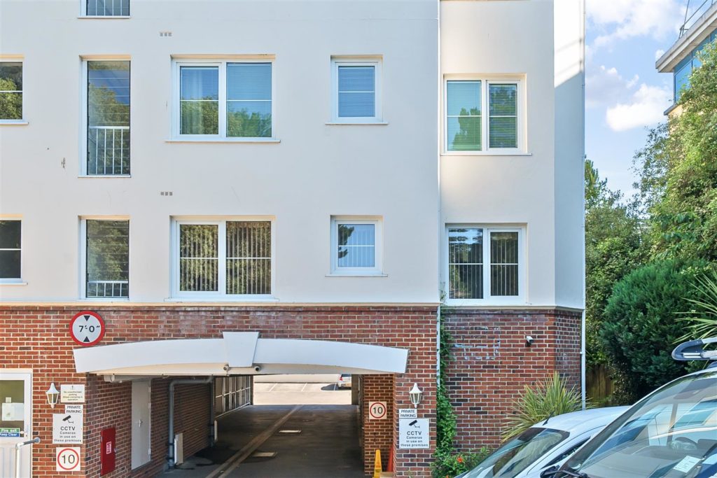 Wellington Court, Bournemouth