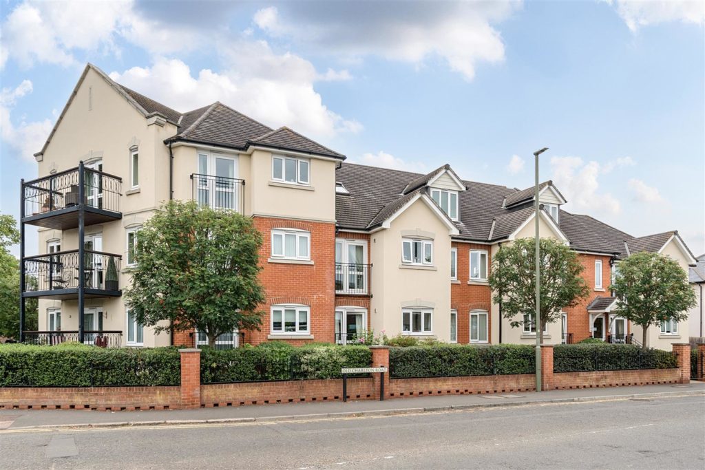 Ballard Lodge, Shepperton