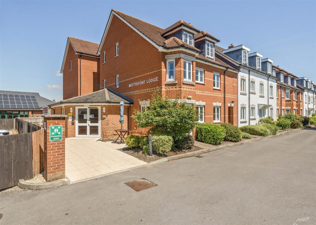 Mottisfont Lodge, Romsey