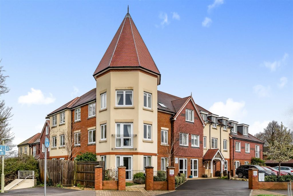 Apsley Lodge, London Road, Waterlooville