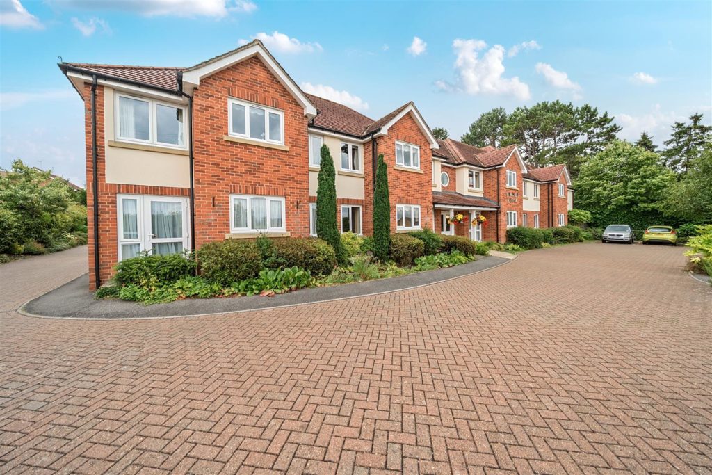 Windsor Lodge, Princes Risborough