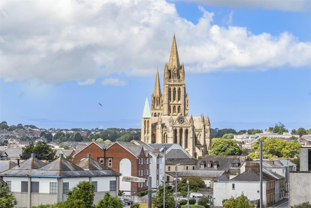 Tregolls Lodge, Truro, Cornwall