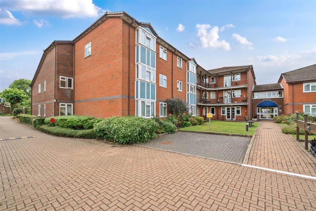 Fairbanks Lodge, Borehamwood