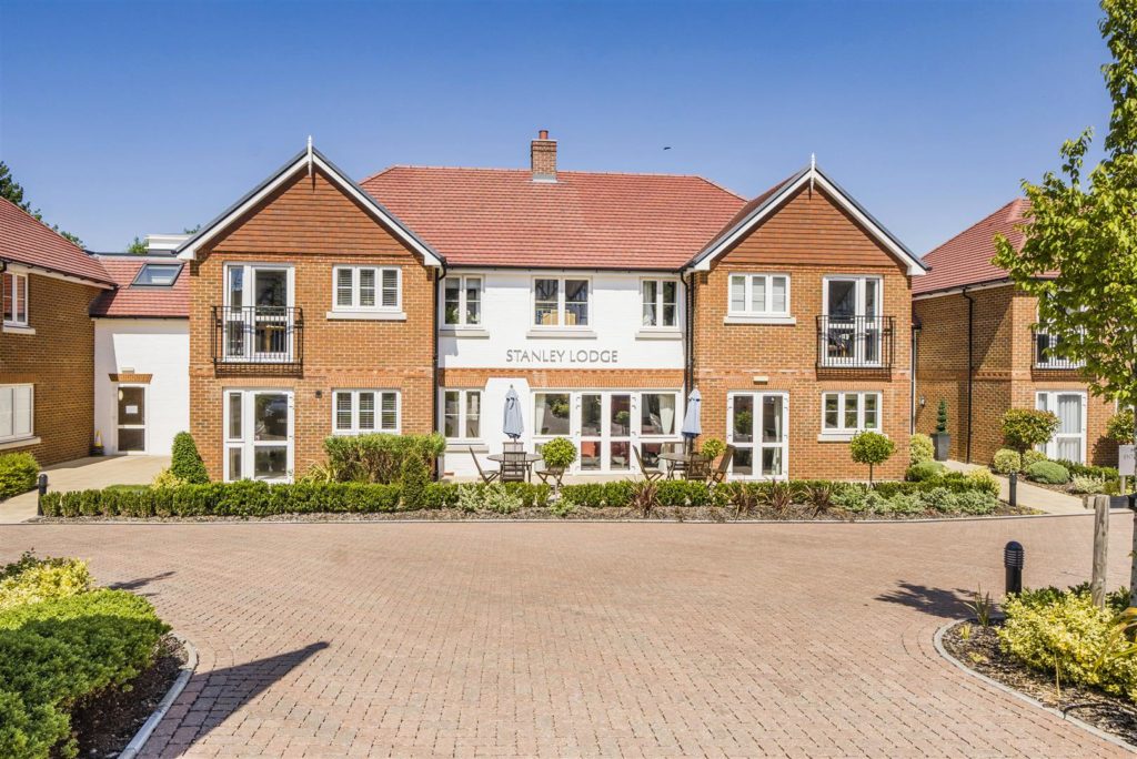 Stanley Lodge, Epsom
