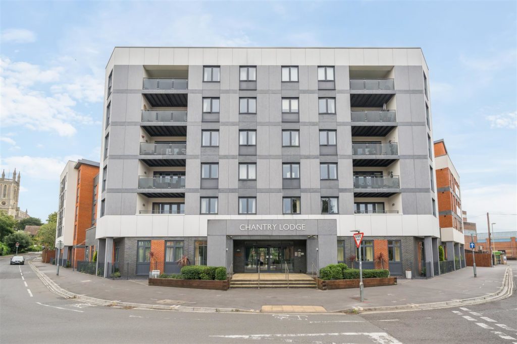 Chantry Lodge, Andover