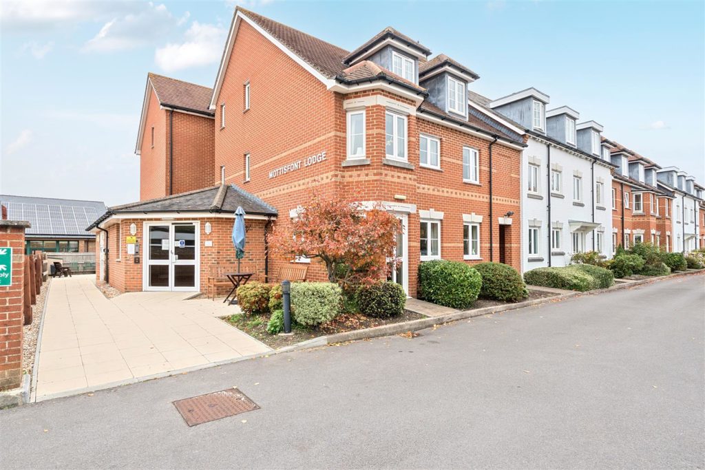 Mottisfont Lodge, Romsey