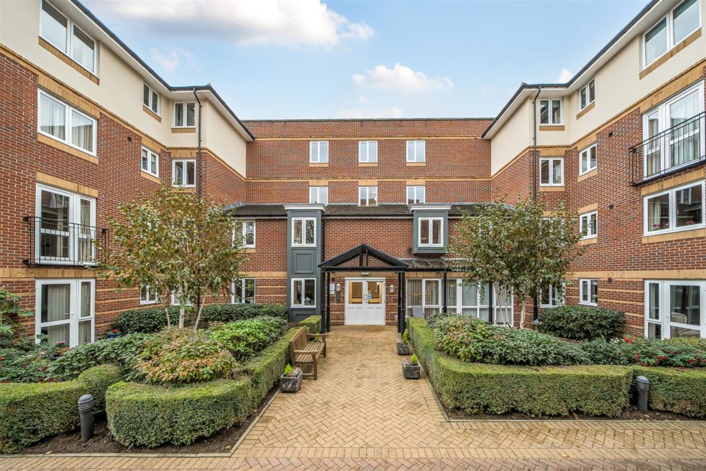 Middlemarch Lodge, Rickmansworth