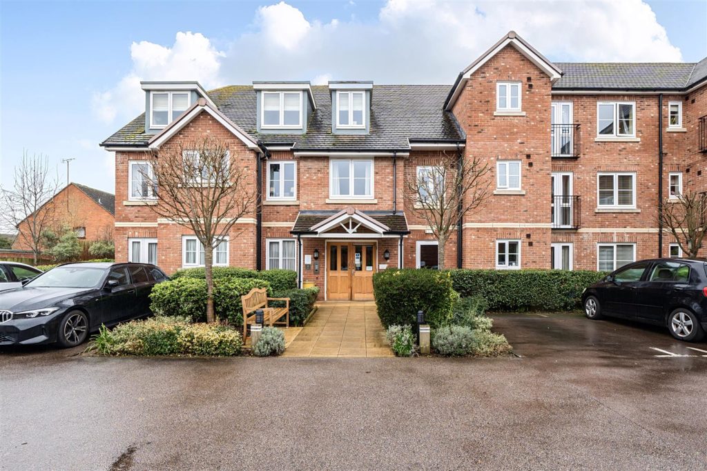 Astonia Lodge, Stevenage