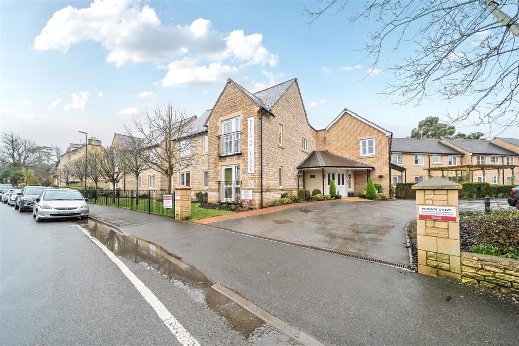 Beecham Lodge, Cirencester