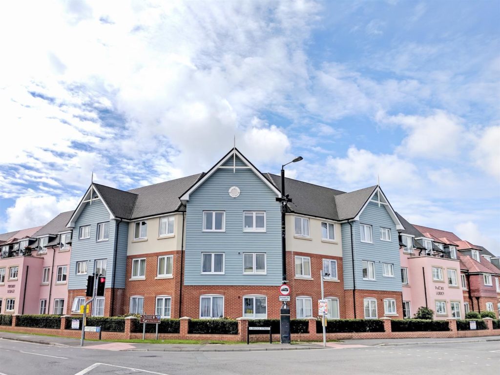 Priory Lodge, Christchurch, Dorset