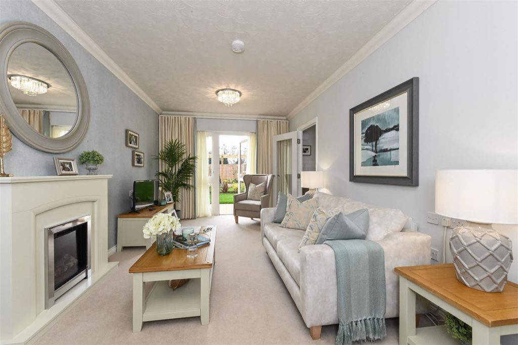 Yates Lodge, Farnborough