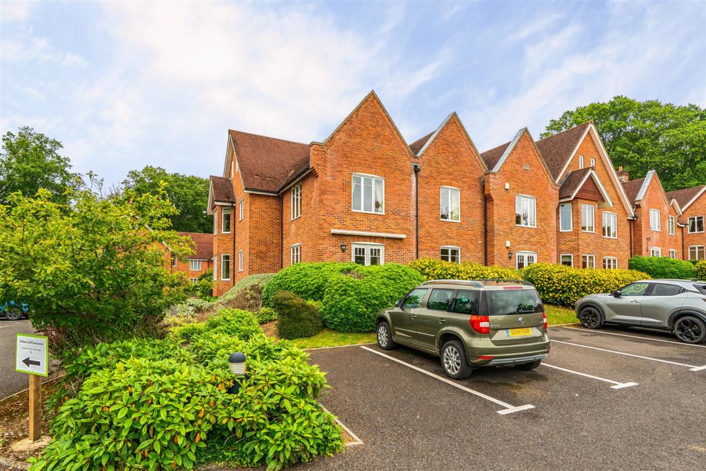 Dunwood Court, Sherfield English, Romsey, Hampshire