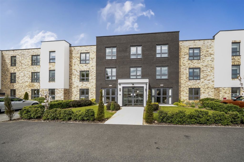 Mill Green Lodge, Witham, Essex