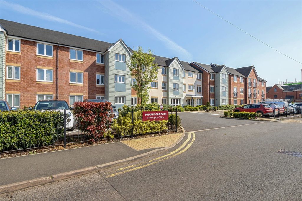 Tebbutt Lodge, Market Harborough, Leicestershire