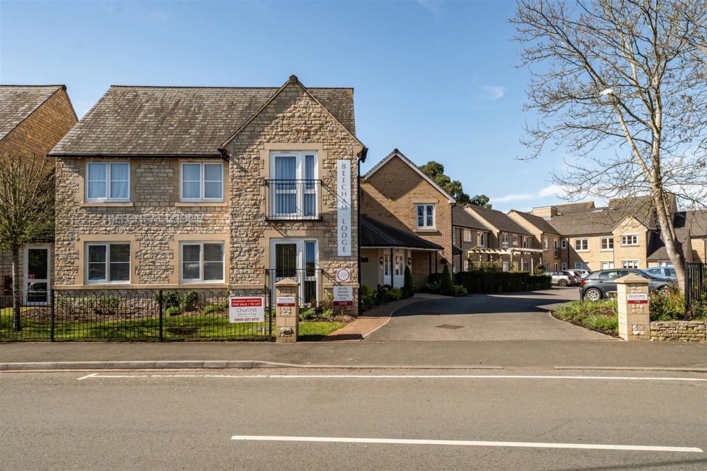 Beecham Lodge, Cirencester, Gloucestershire