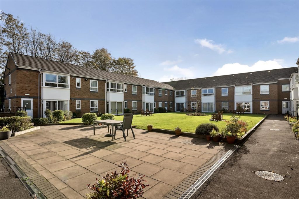 Bechers Court, Aintree, Liverpool, Merseyside