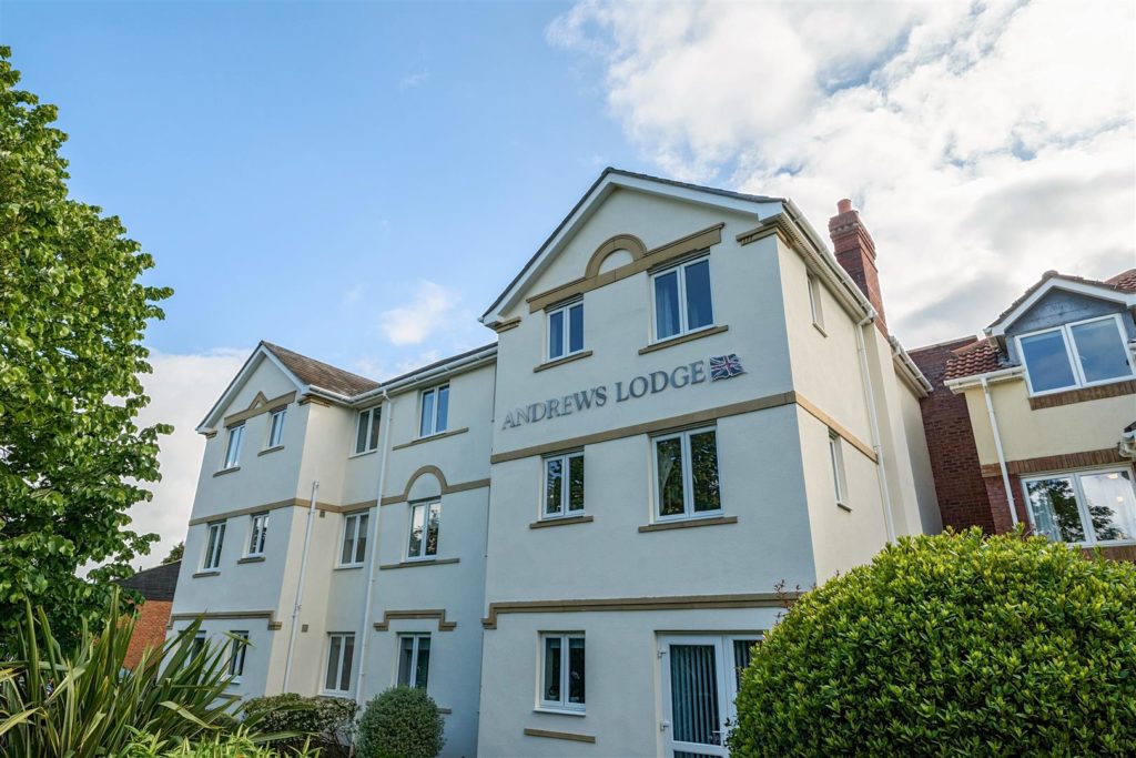 Andrews Lodge, Lymington