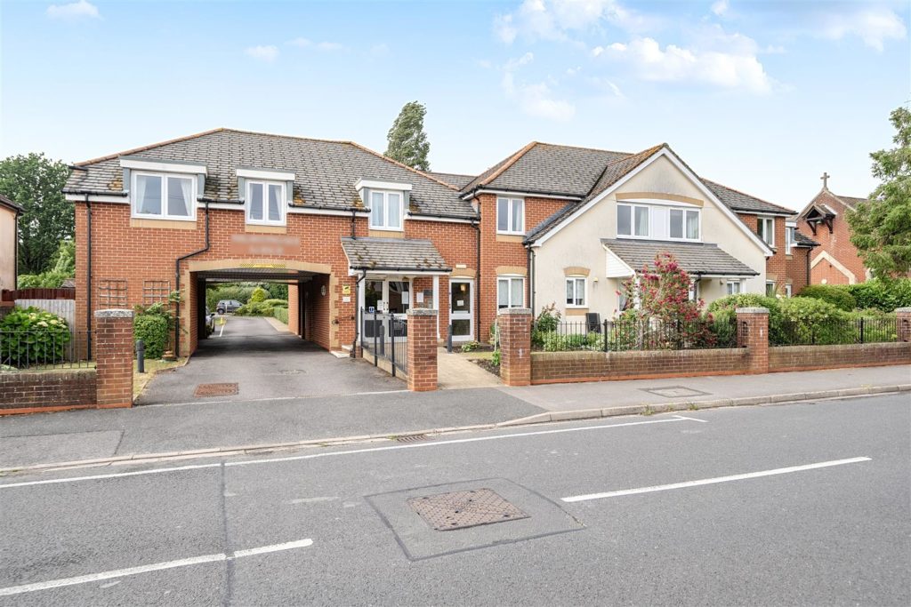 Nightingale Lodge, Cowplain, Waterlooville, Hampshire