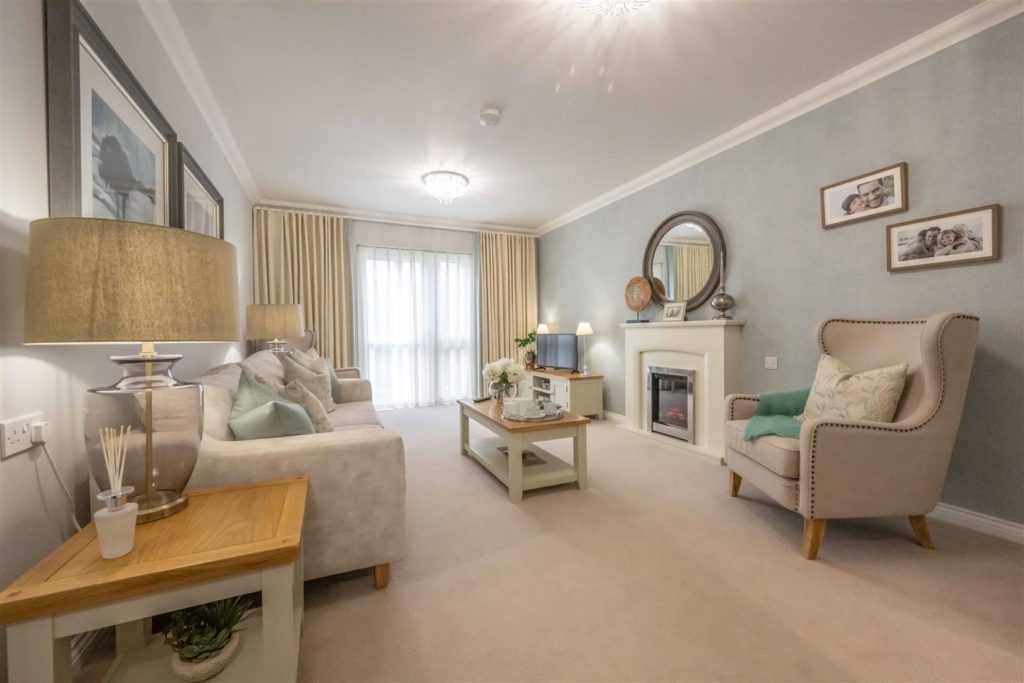 Manns Lodge, Cranleigh, Surrey