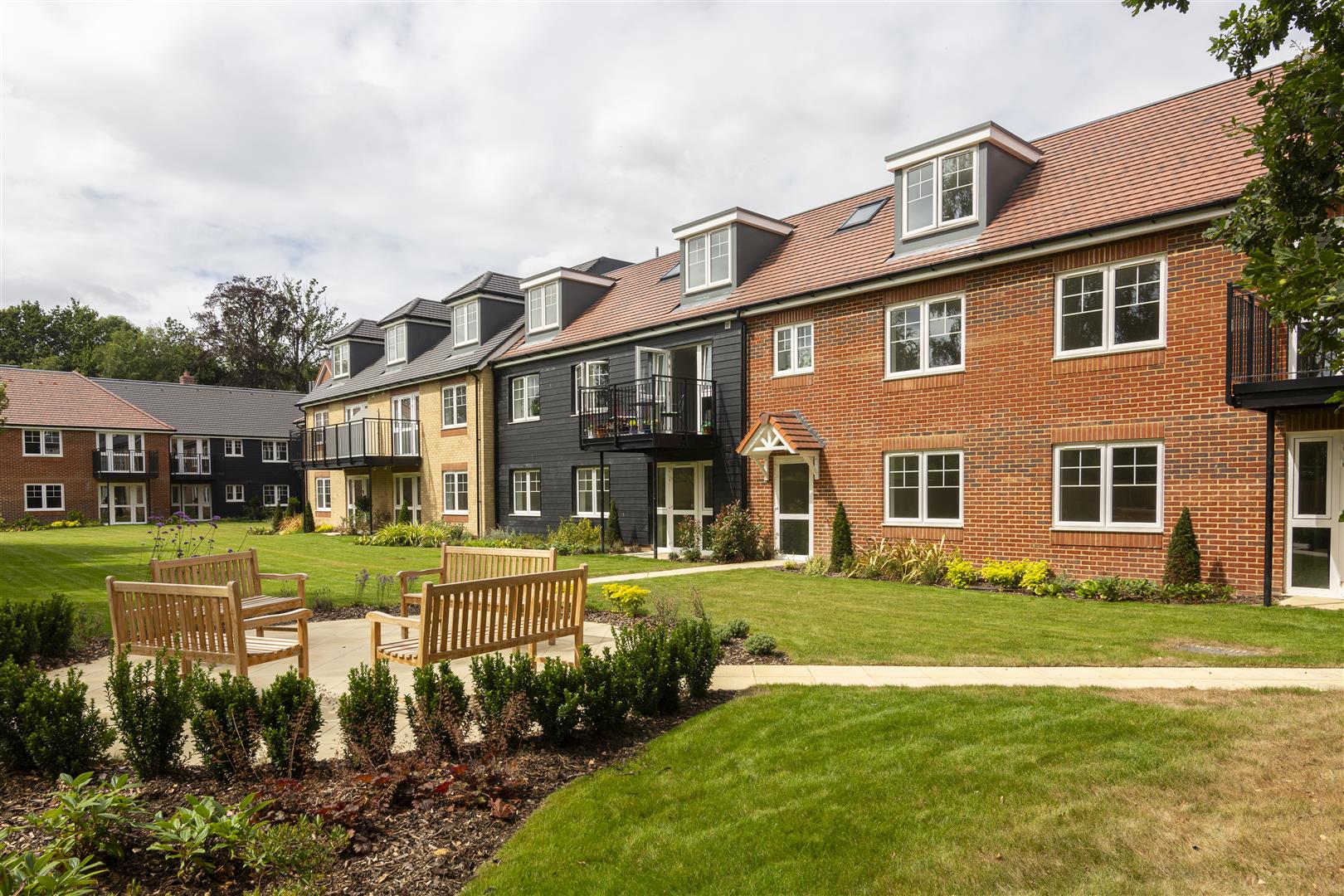 Caxton_Lodge_FullSize_19.jpg